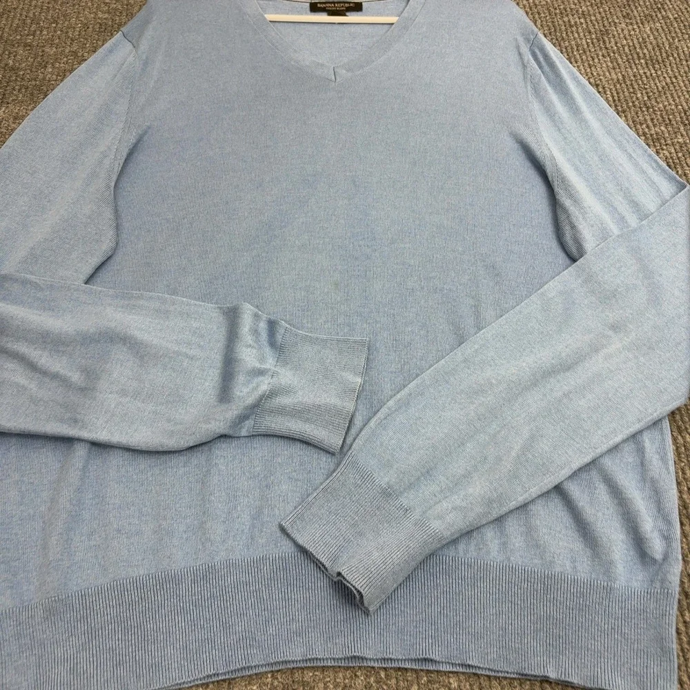 Banana Republic Sweater Mens L‎ Blue Silk Cotton V Neck Pullover Casual Classic